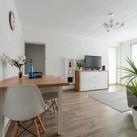 Apartament Gold - 2 Osobne Sypialnie Z Balkonem - Spaceapart Jelenia Góra Exteriör bild
